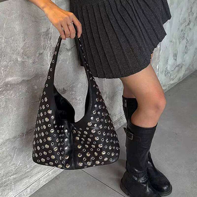 Fashion Punk Metal Rivet Bucket High Quality Underarm Shoulder Tote 2025 European And American New Trendy Motorcycle Bag