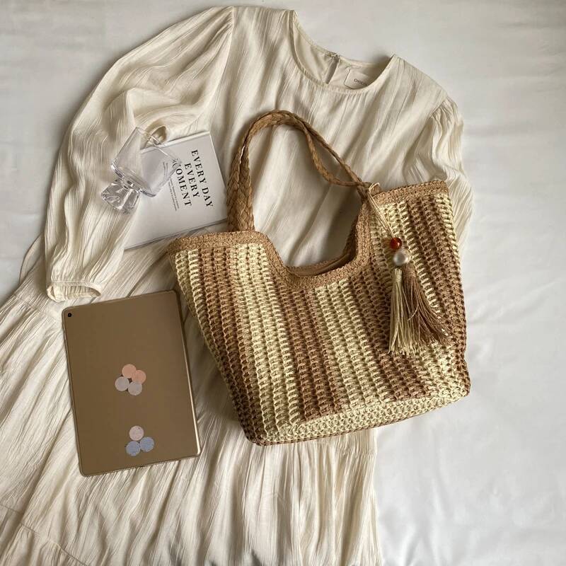 2025 New Casual Straw Woven Women's Large Capacity Designer Summer Single Shoulder Commuting Woven Bag Beach Bag Trendy Single Shoulder Bag 5