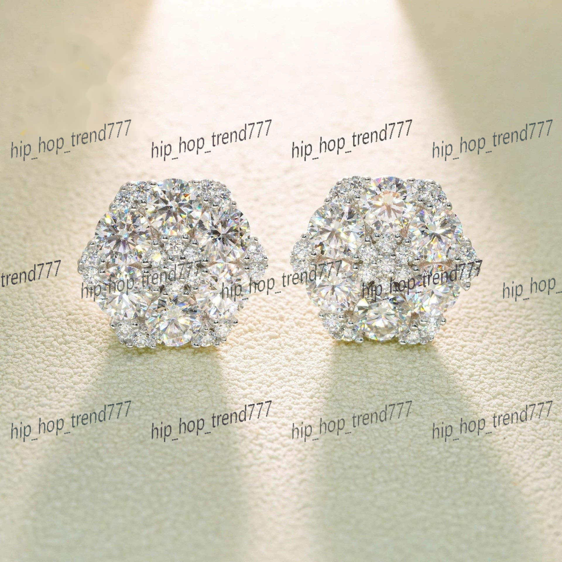 Personalized 925 Silver V vs Moissanite Trendy Earrings with 4.0mm Large Stone Exquisite Earrings