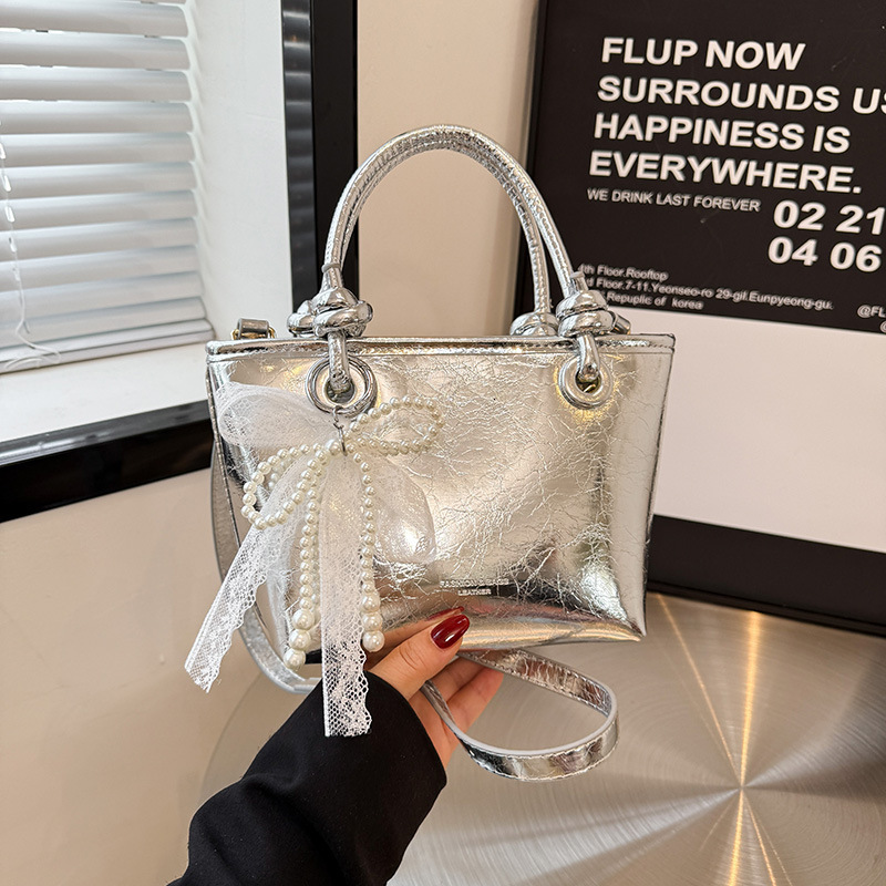 Cross border Korean fashion style women fashion s simple handbag new multifunctional leisure commuting designer women s shoulder bag