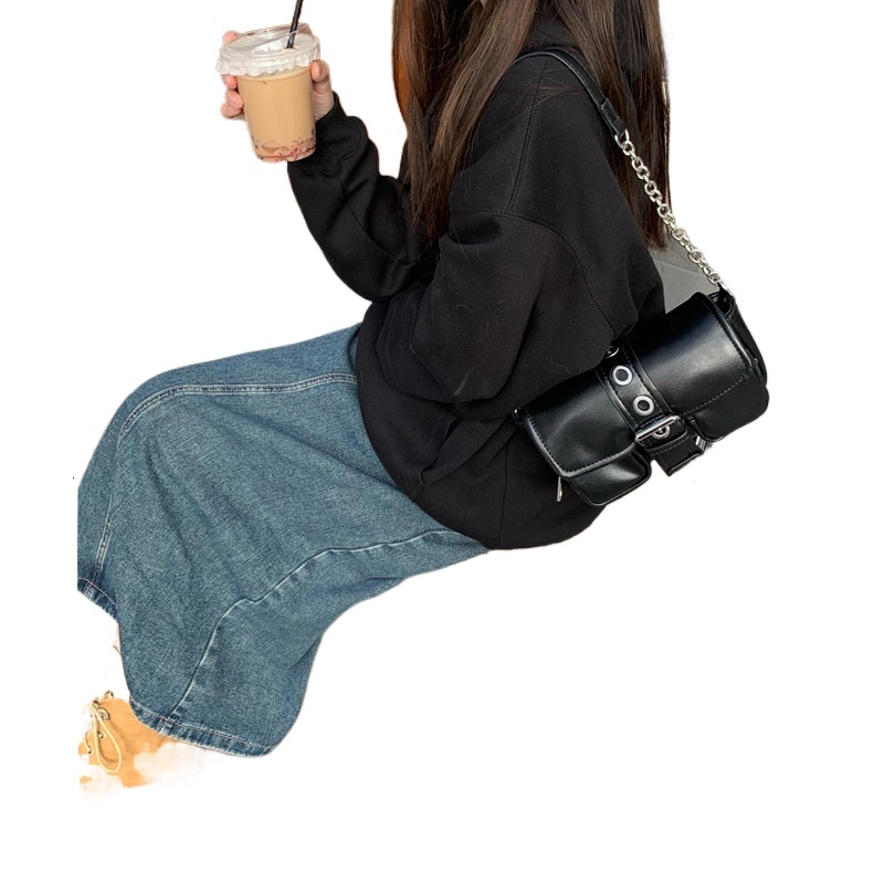 designer 2025 Autumn Winter New High-Quality Korean Style Chain Underarm Bag Single Shoulder Crossbody Commuter Baguette Small Bag for Women