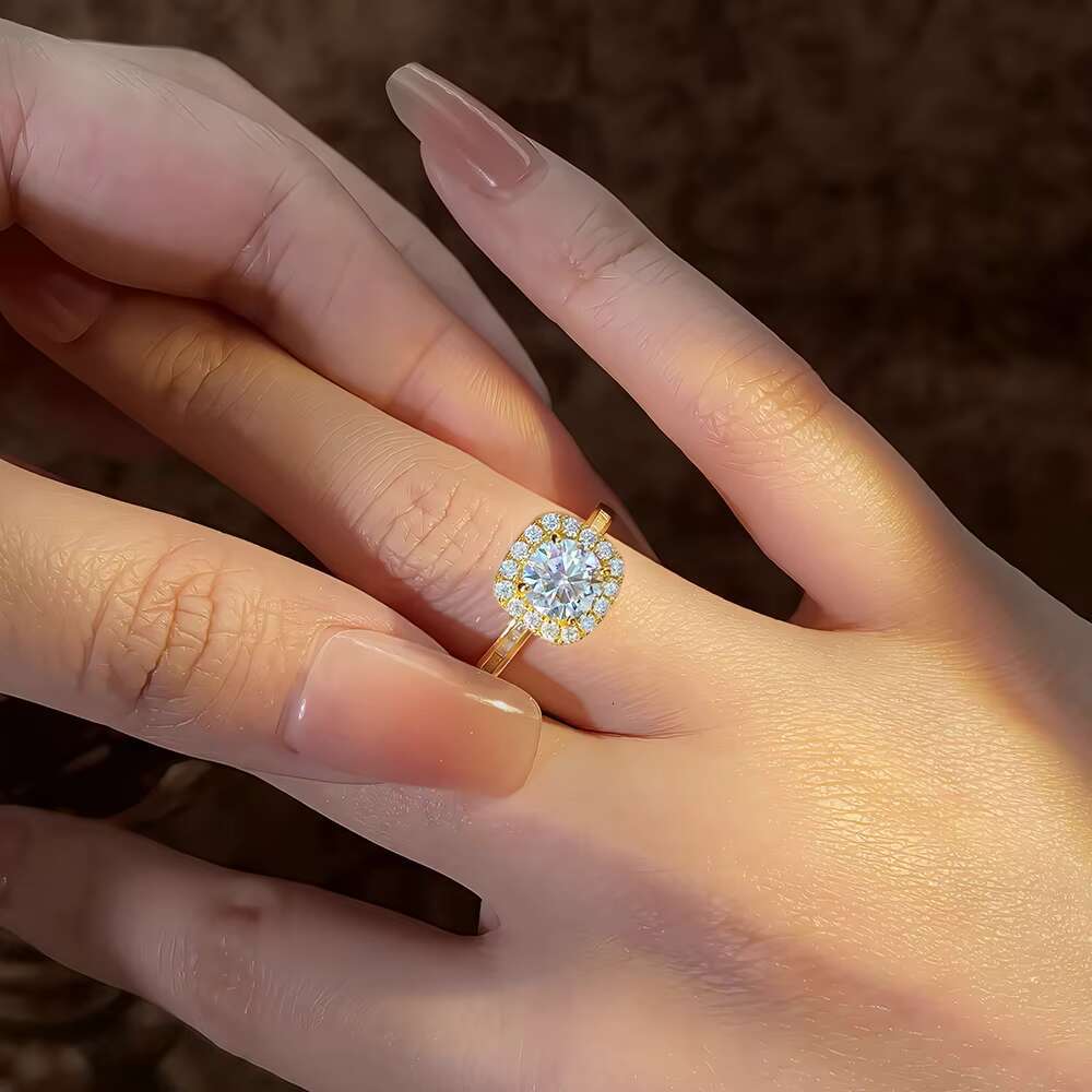 FOXI 18k Gold Plated Ring Round Brilliant Diamond Halo Engagement Ring GRA Certified 925 Sterling Silver Moissanite Wedding Ring