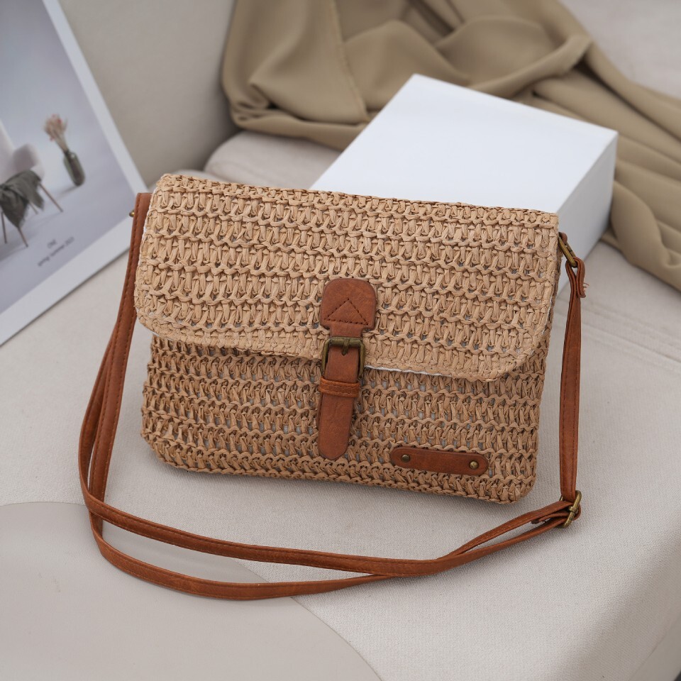 Fashionable woven straw bag fashion hand woven summer new beach bag fashion designer women s fashionable crossbody bag women s handbag