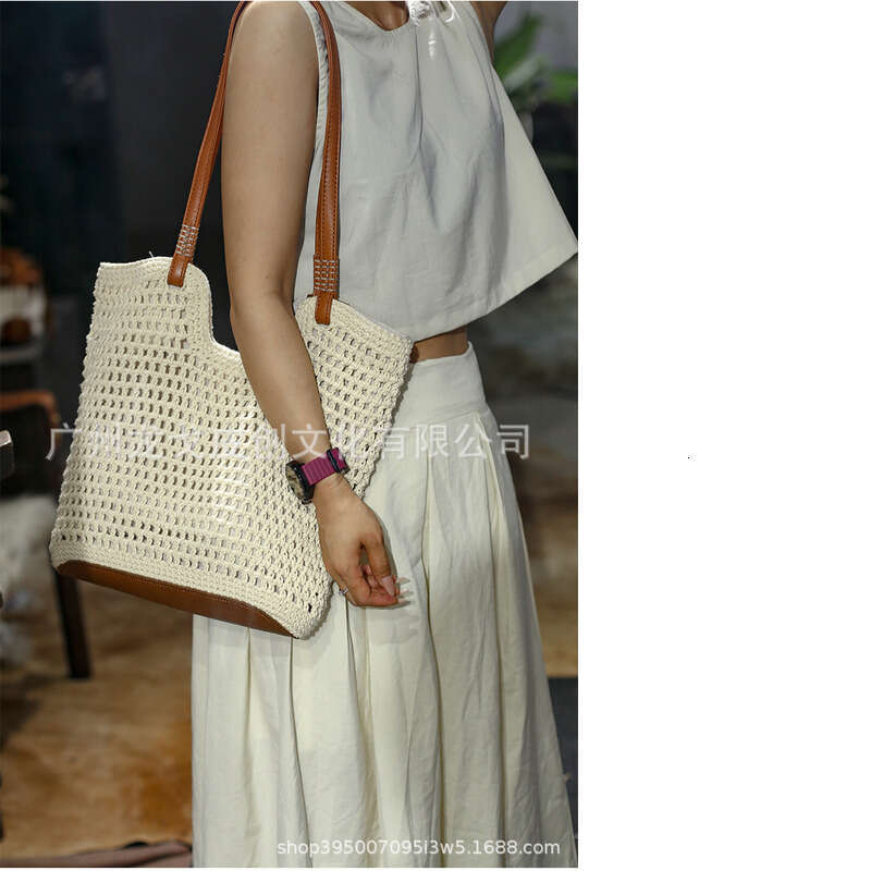 Straw Beach Tote Genuine Leather Underarm Summer High Value Beach Outing Straw Woven Handmade Commuting Large Capacity Tote Bag Shopping Crossbody Bag