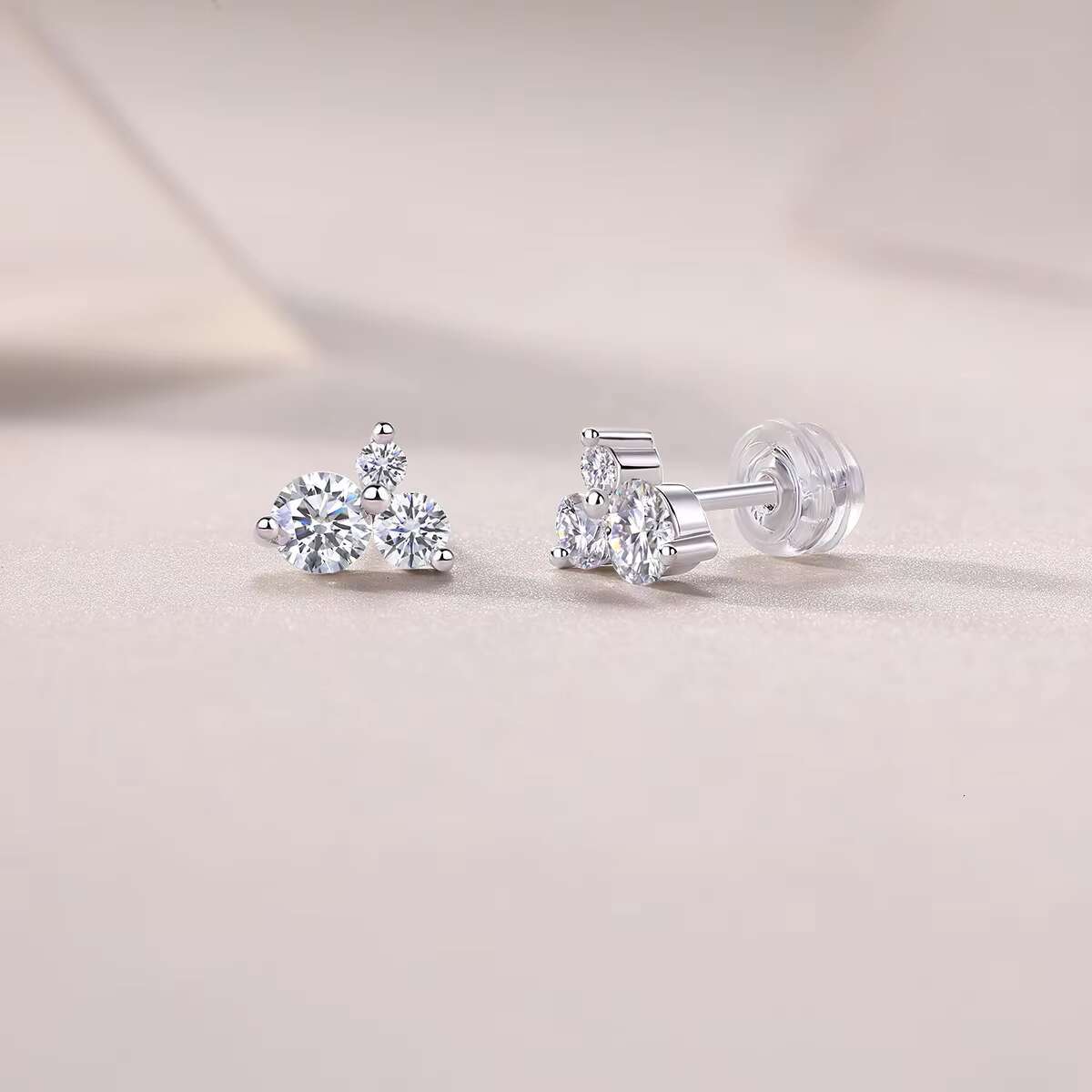 Push Back Classic Moissanite Stud Earrings White Gold 925 Sterling Silver VVS Mossanite Diamond Men Women E23091317202