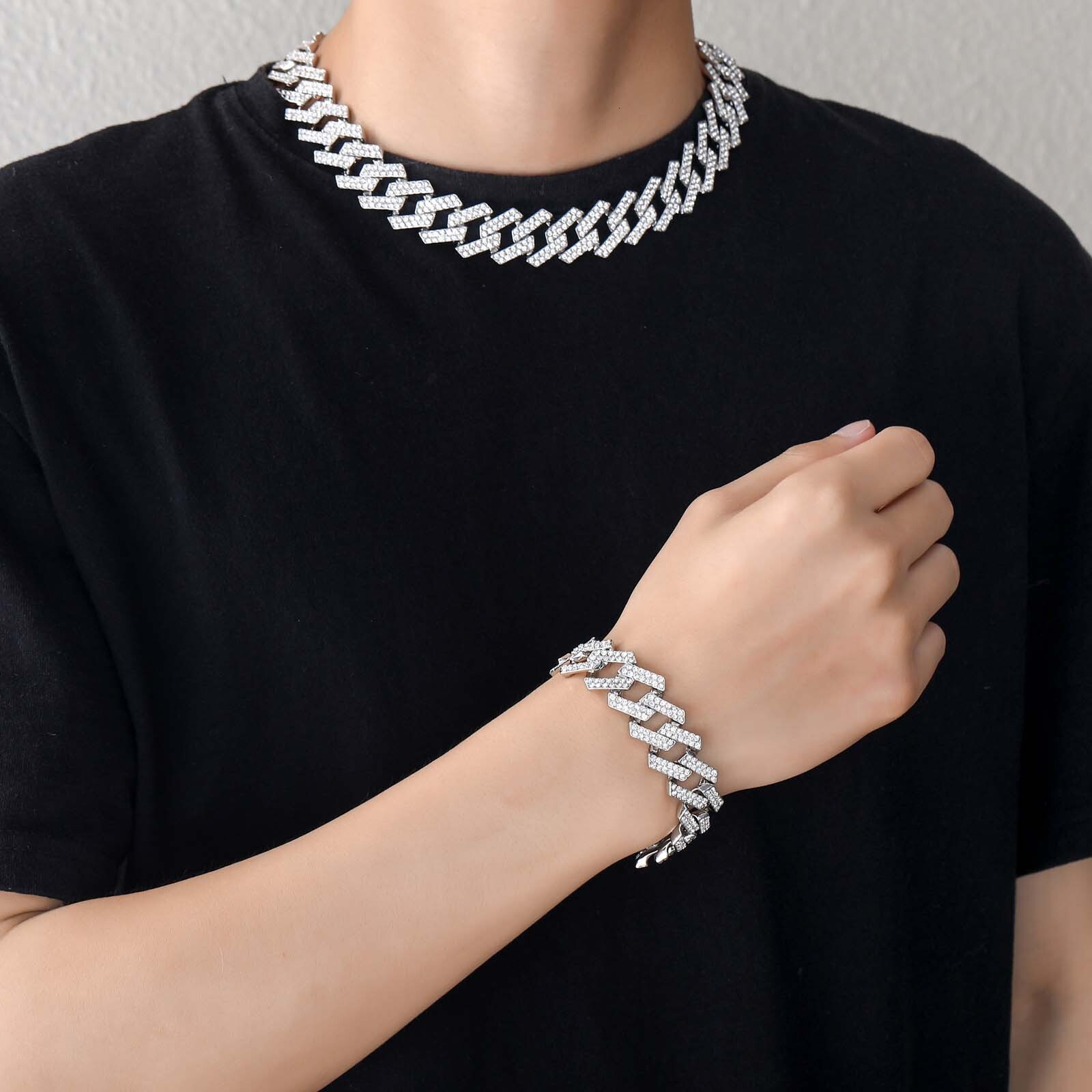 Hip hop Bracelet bar CUBAN CHAIN 19mm personality trendsetter mens hip hop Bracelet moissanite