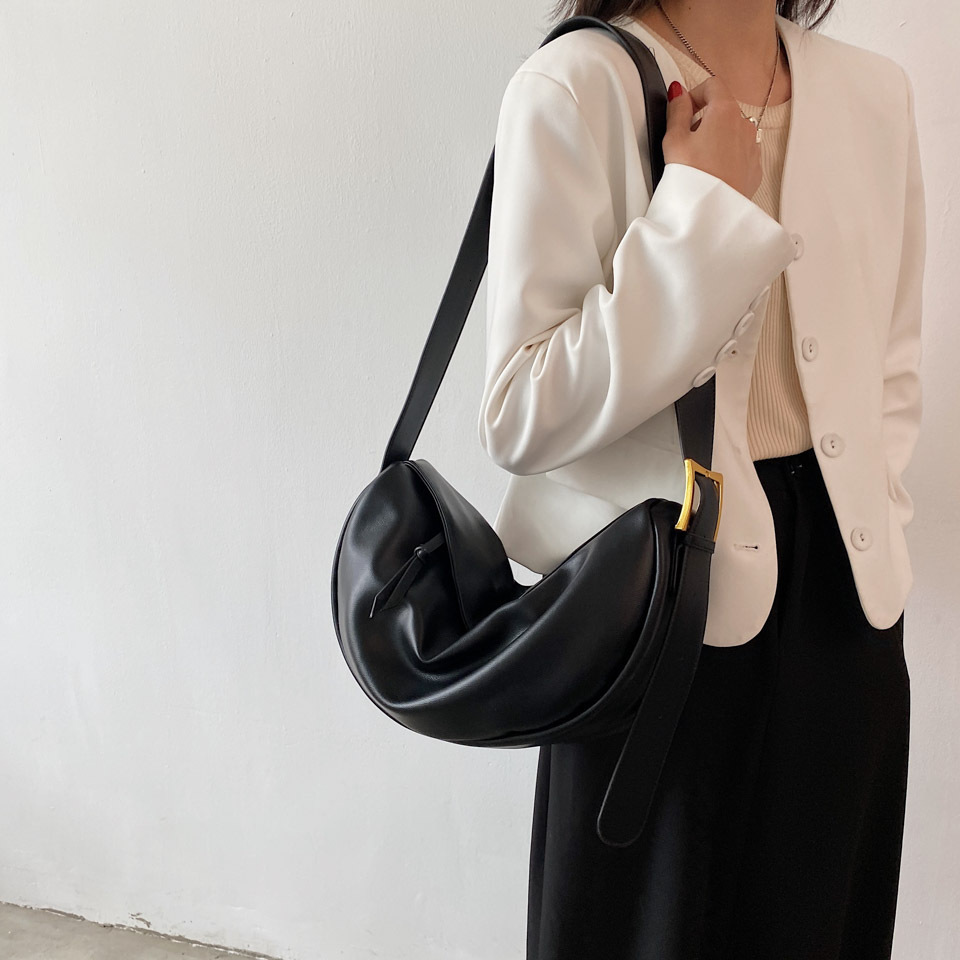 designer Women's Simple Versatile Large Capacity Bag 2025 Autumn Winter Trendy Shoulder Crossbody Bag Ins Casual Dumpling Bag