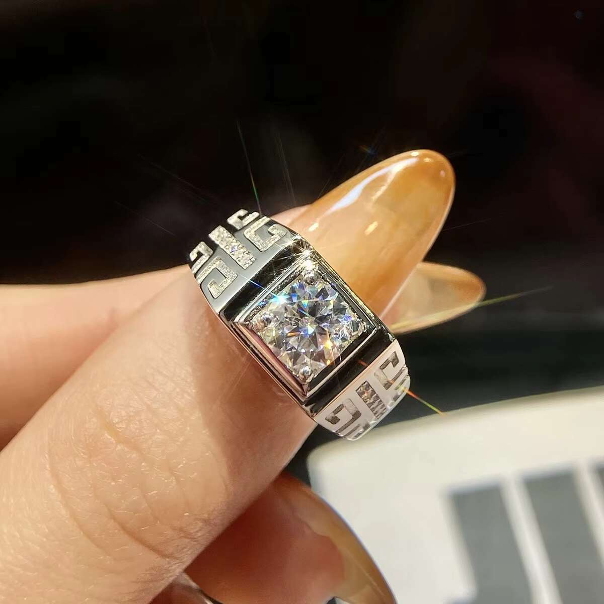 Hip Hop Custom 925 Sterling Silver Cz Moissanite Mens Patterned Rings Round Cut for Mens Wedding Engagement Ring