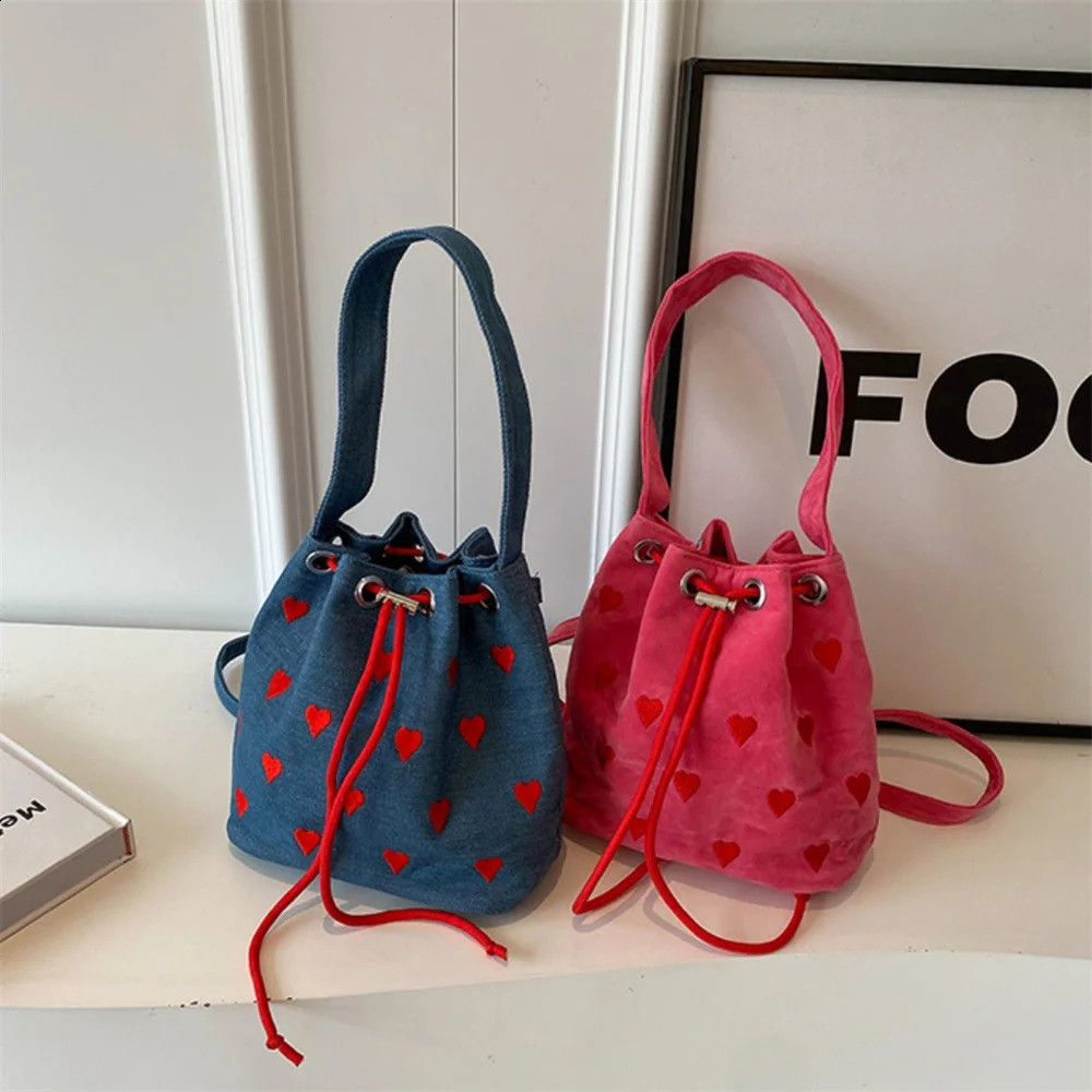 Embroidery Love Heart Drawstring Shoulder Bag Sweet Crossbody Bag Mini Bucket Bag Portable Mobile Phone Bag Lady Casual Handbag 250530
