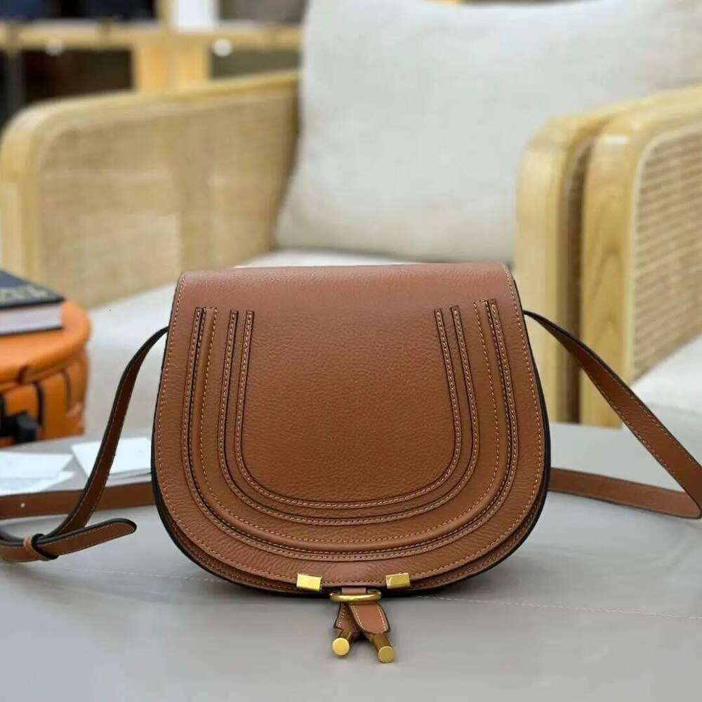 Classic Full Grain Cowhide Saddle Crossbody Bag Fashion Flip Shoulder Ladies Commuting Genuine Leather Purse High Quality