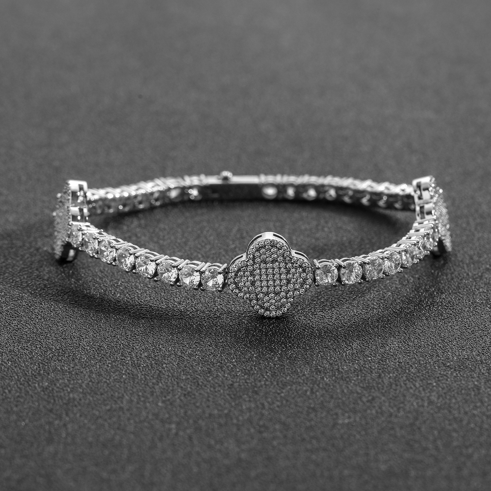 Hip hop spring buckle four leaf clover Moissanite tennis chain mens necklace high-end versatile bracelet accessory moissanite