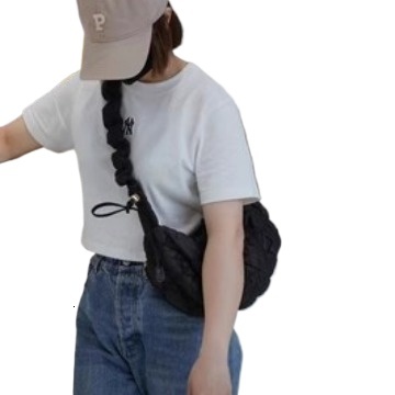 designer Niche Lightweight Soft Korean Cloud Bag Bubble Pleated Down Bag Underarm Drawstring Single Shoulder Crossbody Dumpling Bag