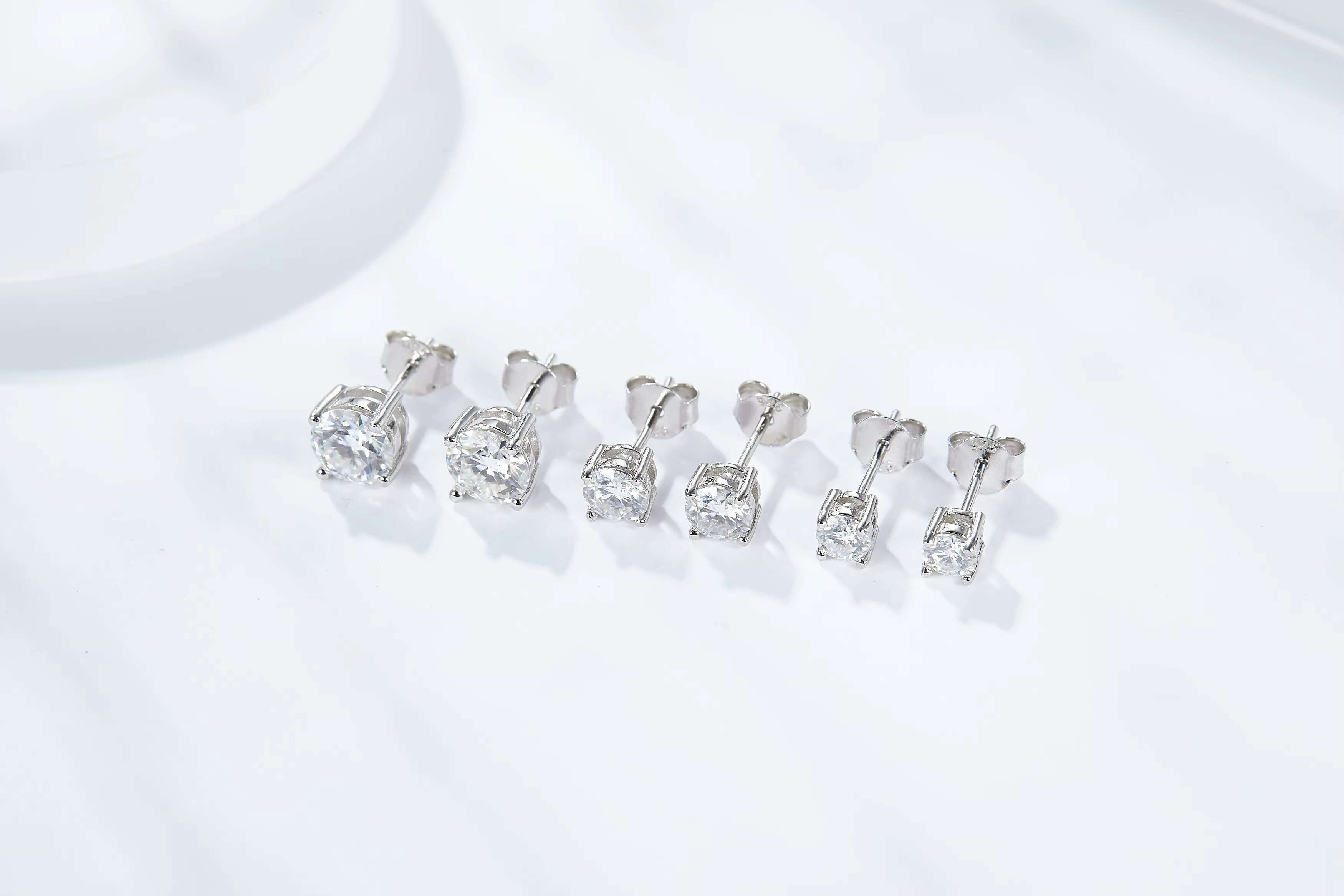 0.5CT GRA Moissanite Certificate 925 Sterling Silver Fashion Jewelry Moissanite Korean Earrings