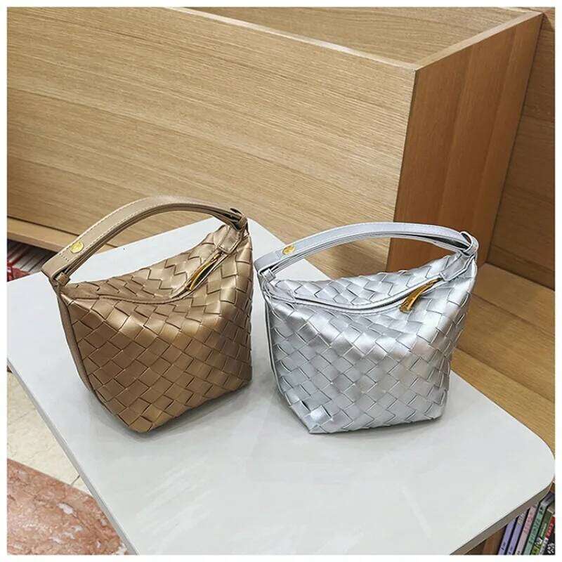 Hot Selling Embroidered Shoulder Bag Women's Leather Crossbody Handbag Designer Tote Purse Evening Party