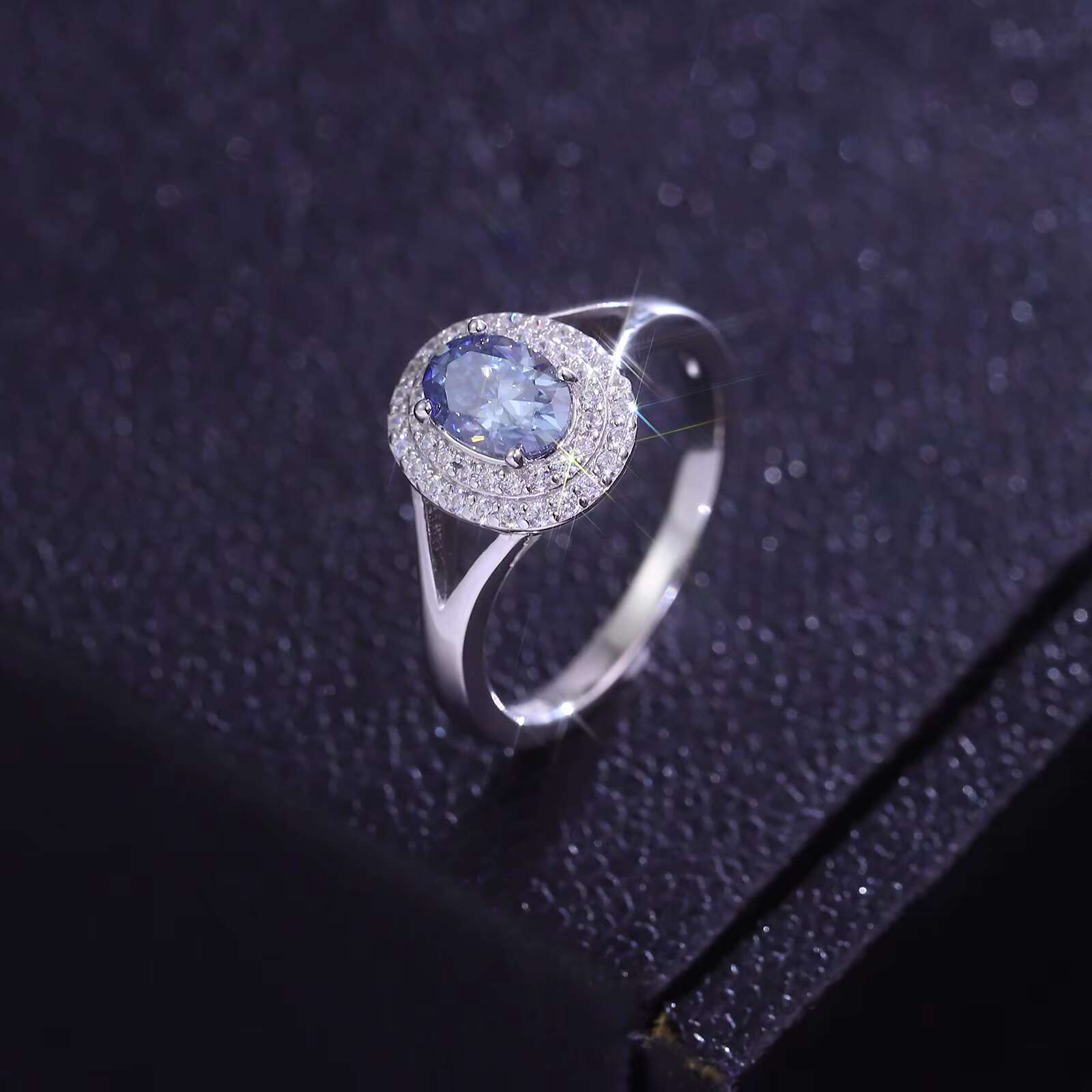 Wedding Bridal Jewelry White Gold Plated 925 Sterling Silver Ring Oval Shape VVS1 Moissanite Engagement Ring Women