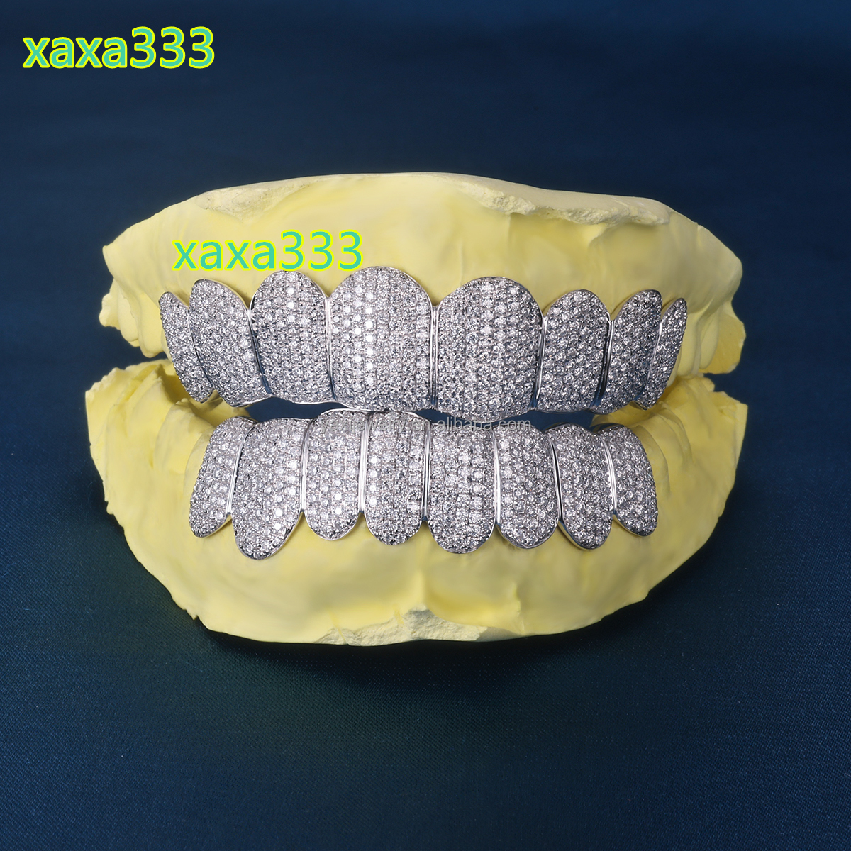 Factory Custom S925 Silver 10K 14K 18K Solid Gold No Perm Cut Iced Out VVS Moissanite Lab Natural Diamond Grillz for Teeth