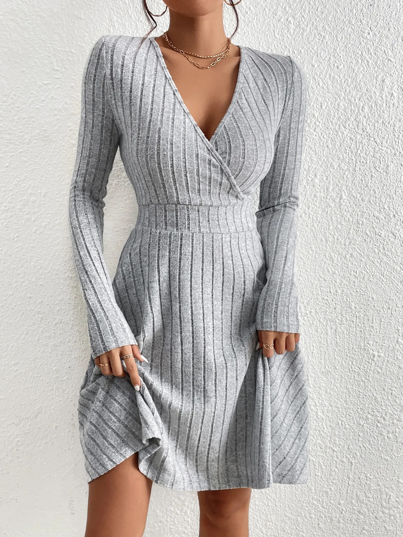 for autumn/Winter Women Knit Slim Sexy Bodycon Dress V-Neck Long Sleeve Dress Solid Casual Midi Sweater Dress 250526