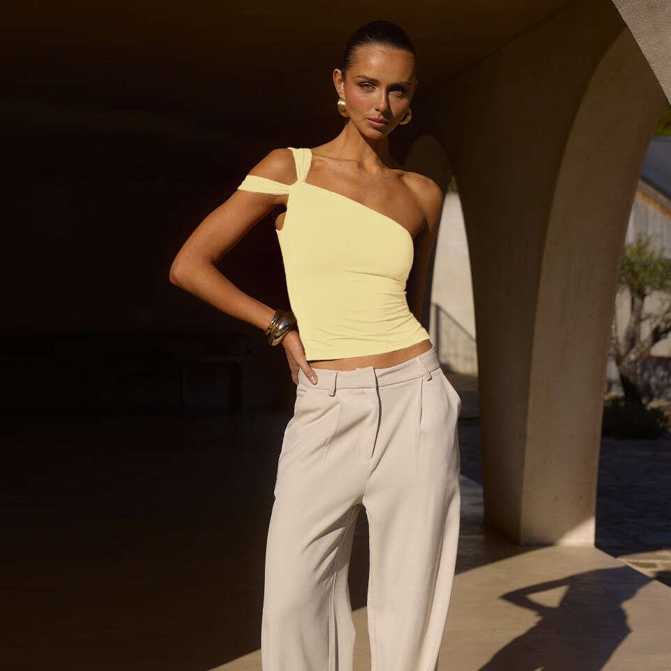 2025 Summer New Sexy Hot Girl Irregular Neck Fashion Slim Fit Crop Top Design Vest for Women 1062