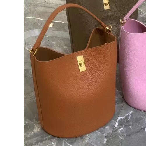 Top Layer Cowhide Bucket Large Capacity New Versatile Niche Fashion Single Shoulder Crossbody Handbag Genuine Leather Bag for Women