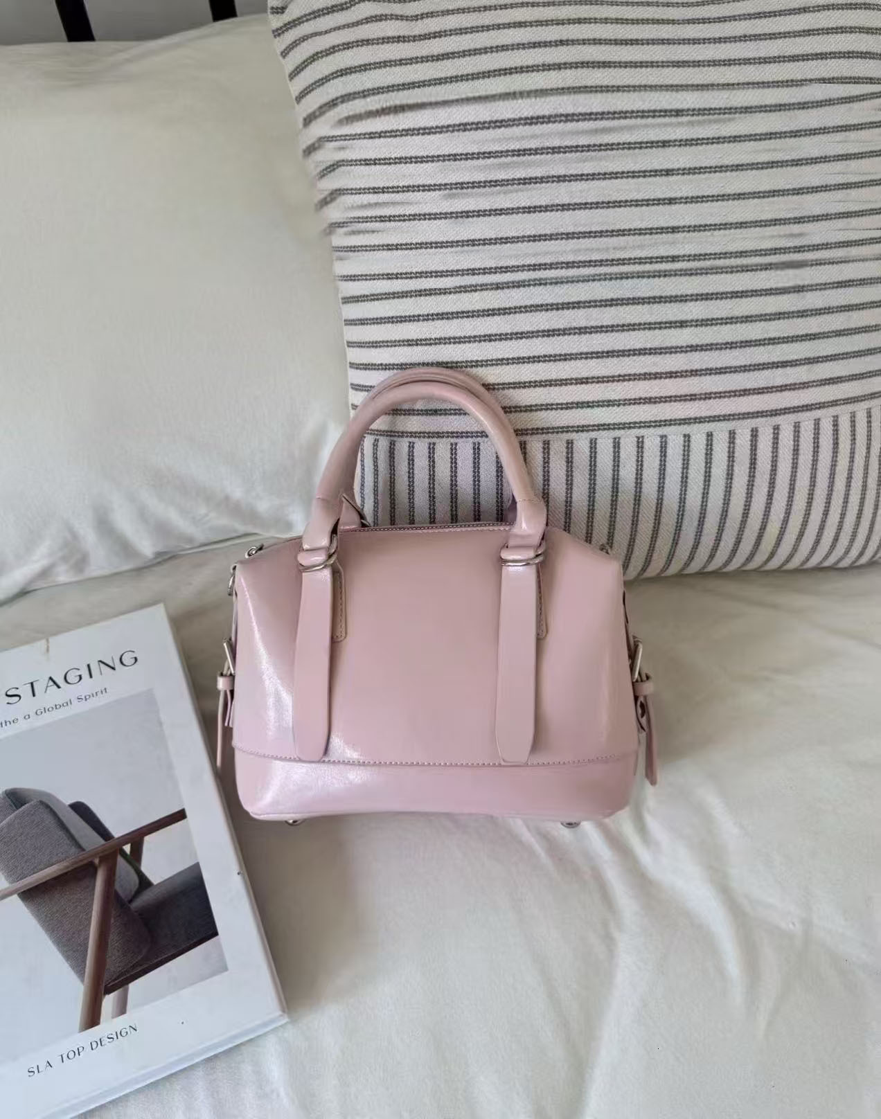 designer Versatile Handheld Bowling Ball Bag for Women 2025 Autumn Winter New Retro Fashion Pillow Bag Commuter Shoulder Crossbody Bag