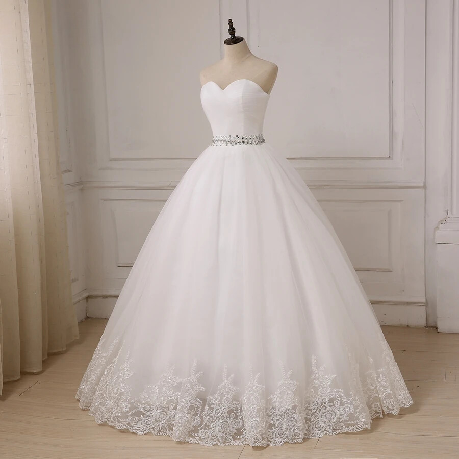 Chic Tulle Off-The-Shoulder Ball Wedding Dresses with Floral Lace Applique A-line Beading Belt Bridal Gowns