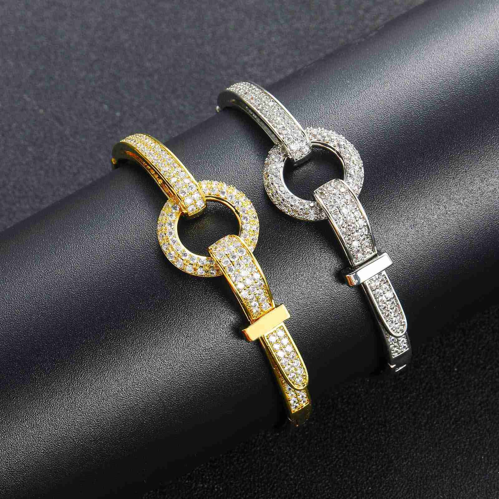 Hip Hop Belt Buckle Bracelet Female Minority Light Luxury Jewelry Set with Moissanite Personalized Fashion Accessories moissanite
