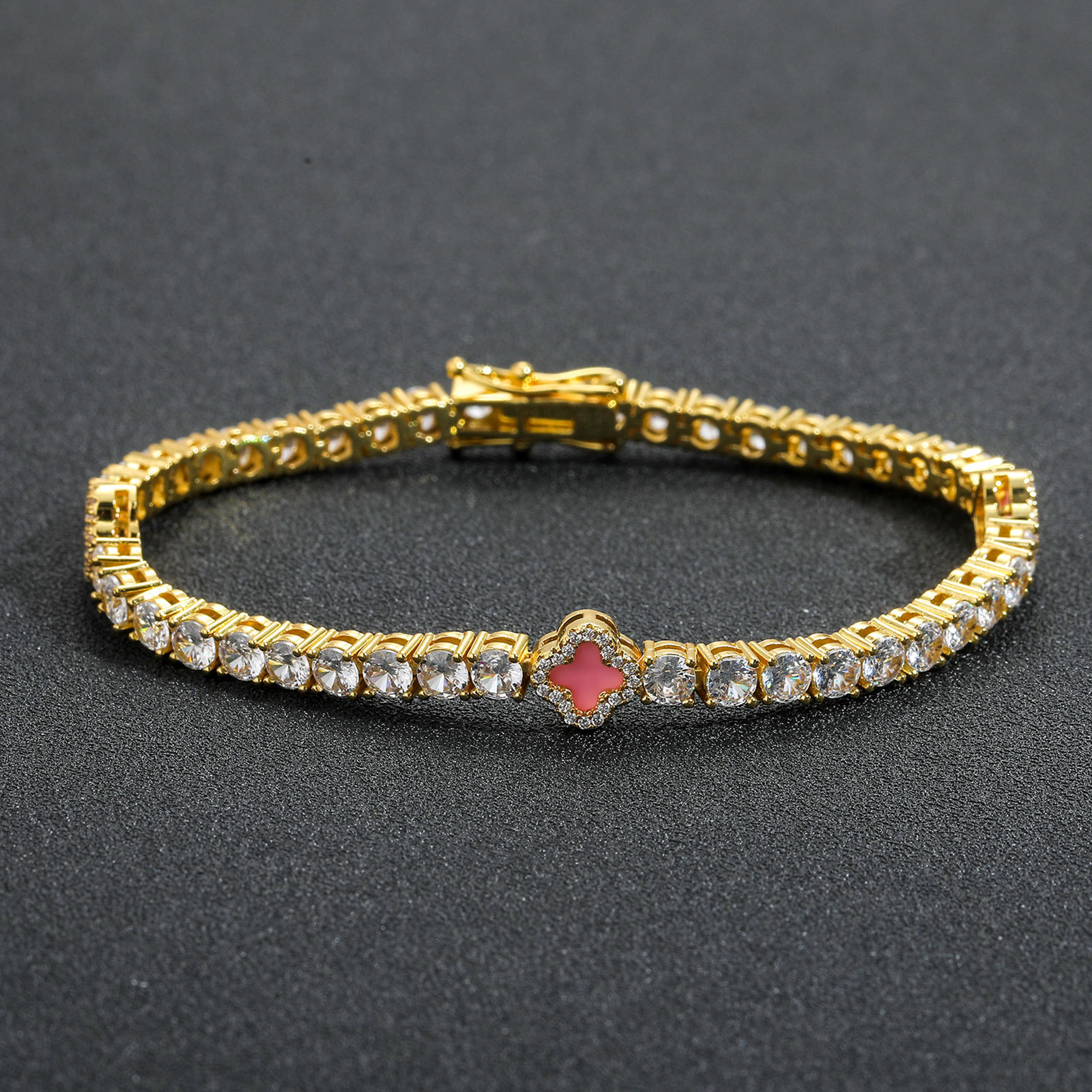 Ins Style Pink Clover Inlaid Diamond Tennis Chain Bracelet Exquisite High-end Clavicle Chain Accessory moissanite