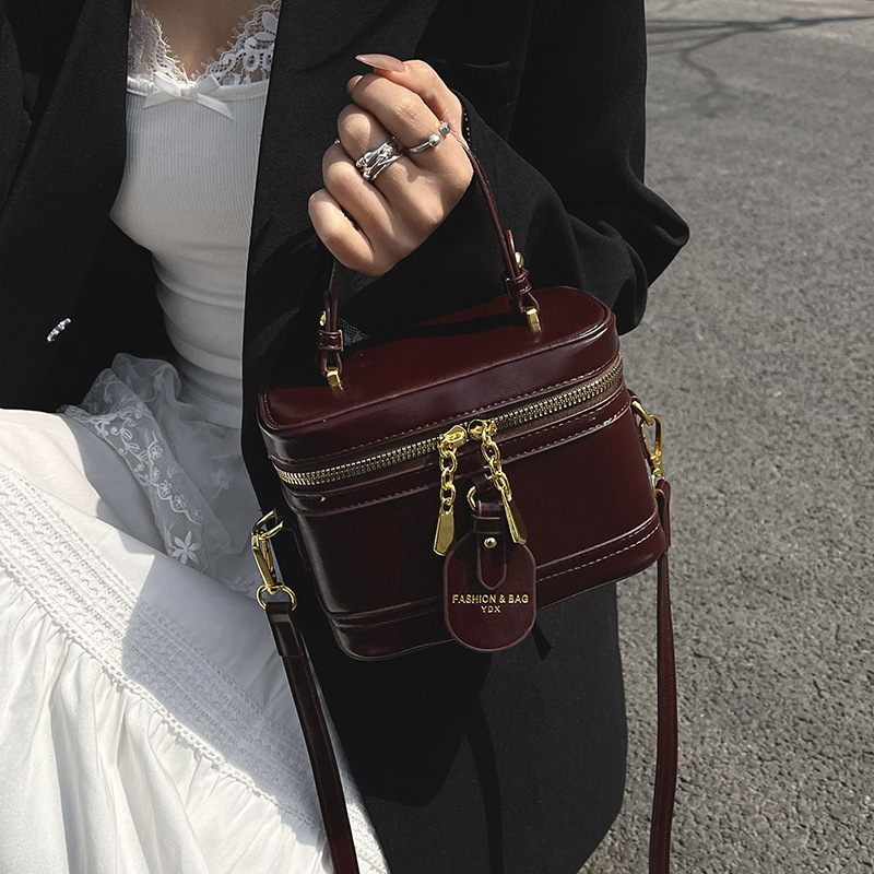 Retro fashion women's handbag fashion multifunctional shoulder bag niche designer simple fashion women's crossbody bag