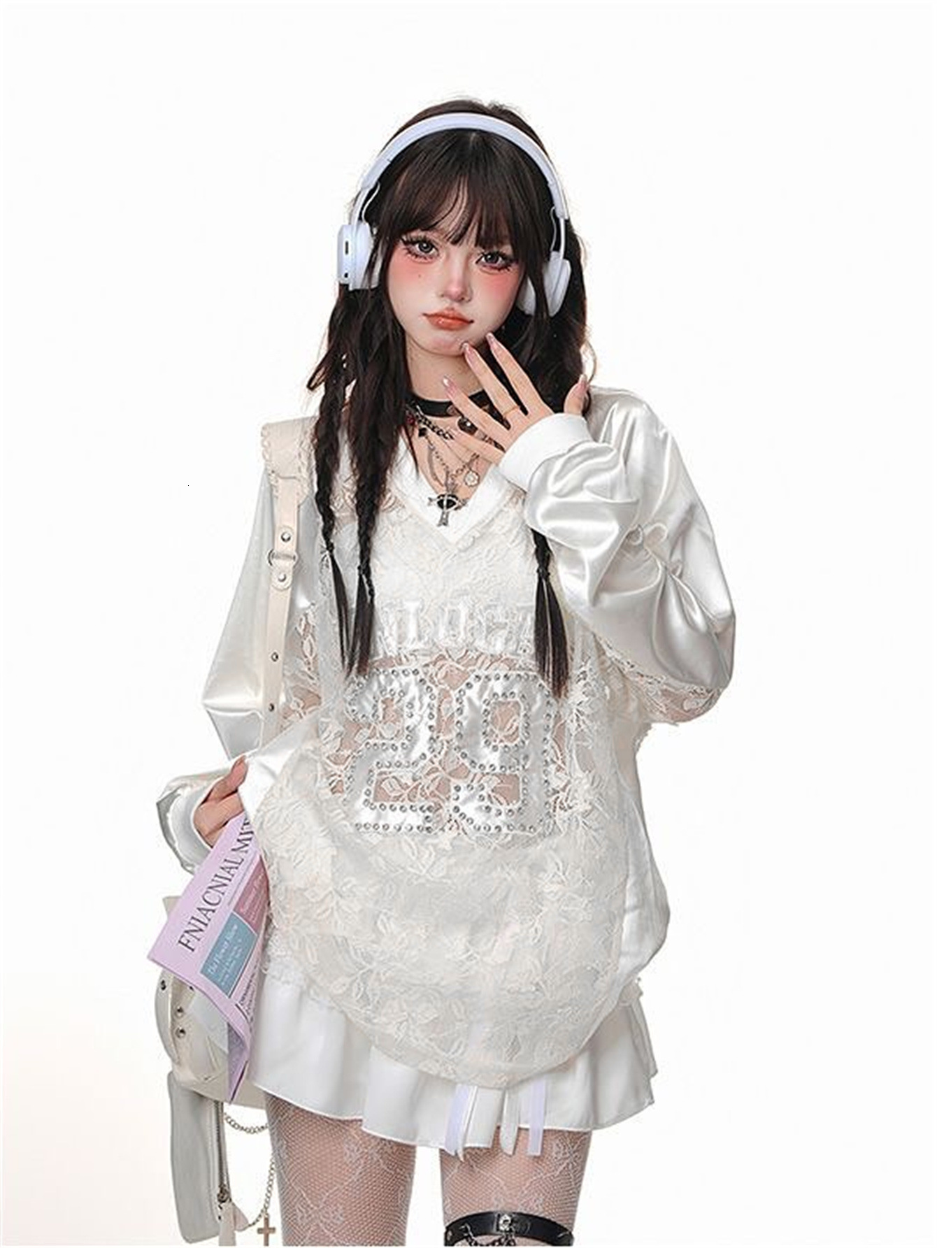 Designer T Shirt New European And American Style Fashion Loose Casual Lace Hollow Patchwork Retro Long Sleeve T Shirt Women S Top Essentials Summer Dr