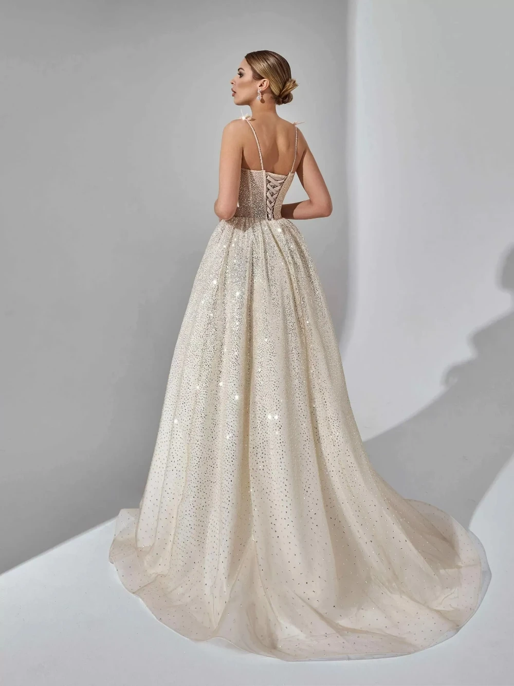 Simple A Line Wedding Dress For Women Sweetheart Neck Spaghetti Straps Bridal Gown Sequins Sweep Train Dresses Custom Made vestidos de novia