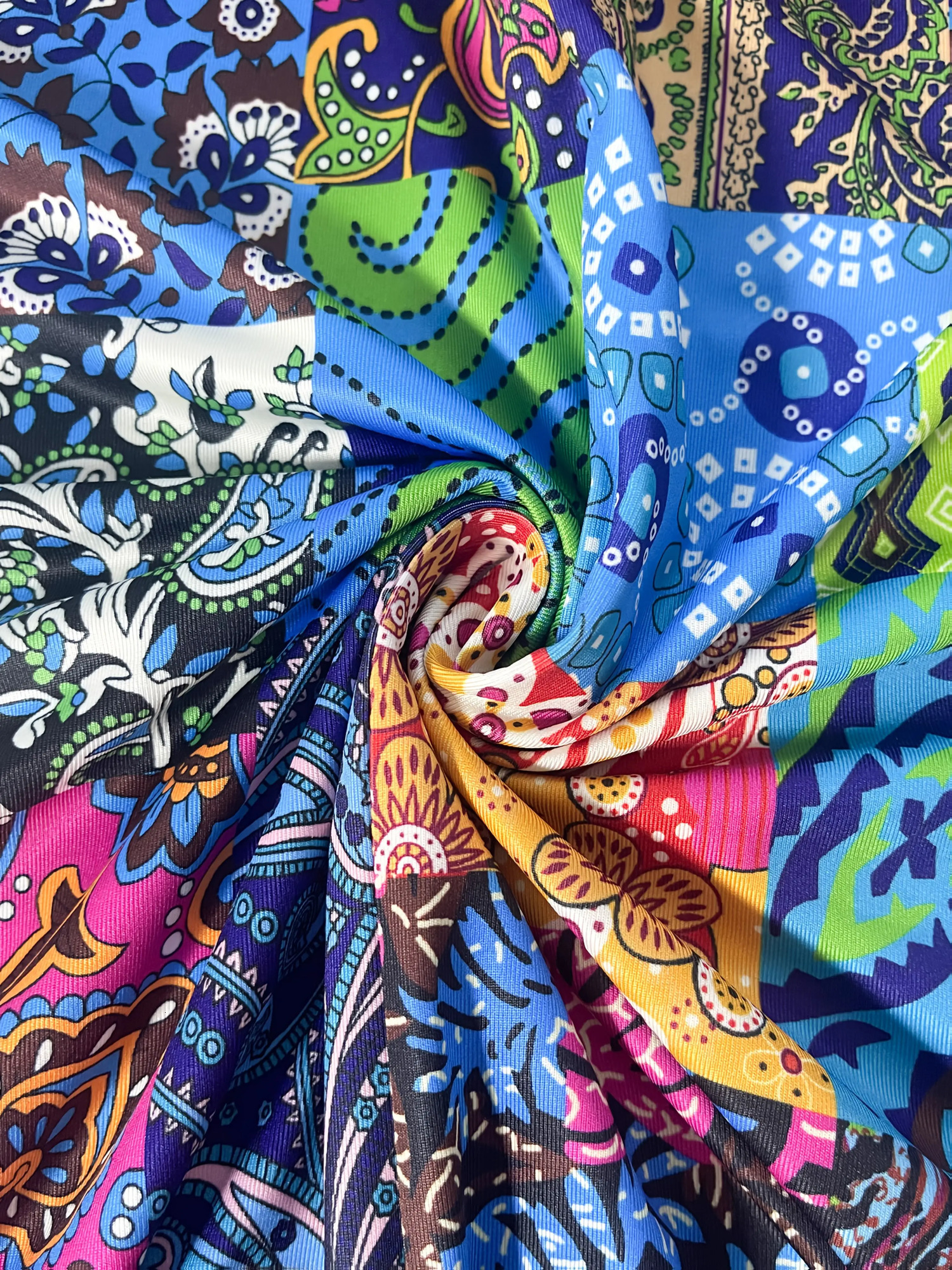 Womens Vibrant Paisley Pattern Sleeveless Jumpsuit for Spring/Summer Casual Wear 250528