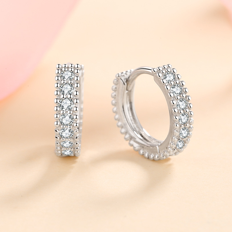 925 Sterling Silver Hoop Earrings with D-Color Moissanite Stones, Elegant and Minimalist Design for Women, Perfect for Everyday Wear or Special Occasi