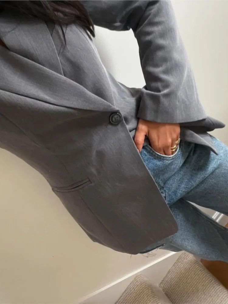 One Button Waist Cinched Suit Coat Jacket V-Neck Pleats Commuting Fashion Minimalism Women Overcoat Professional Formal Attire 250530