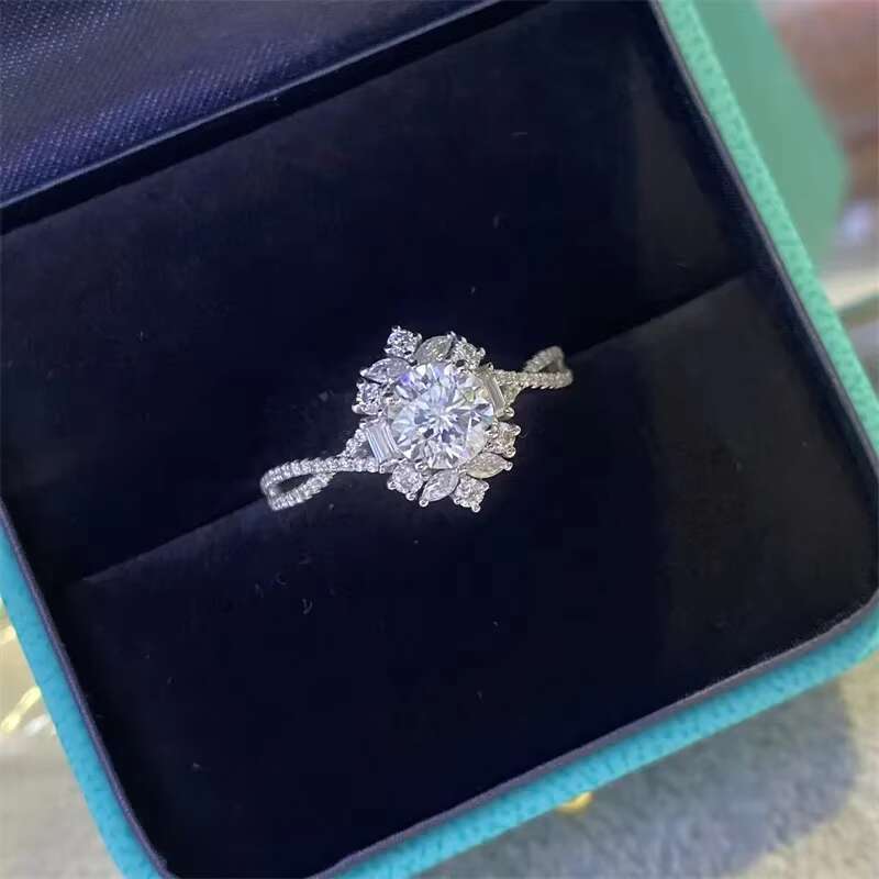 Luxury 925 Sterling Silver Engagement Ring Big Oval Moissanite Gold Plated Designed with Moissanite Bands