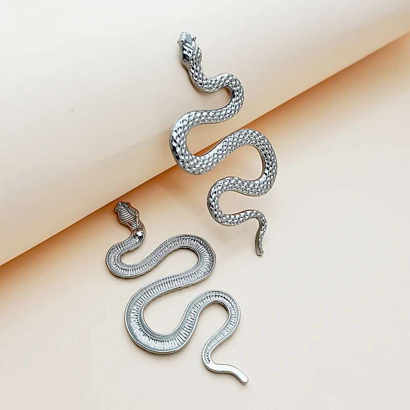 Avant-Garde Sexy And Exaggerated Halloween Snake Shaped Earrings For Women Fashion Gothic Personalized Trend Girl Rock Jewelry