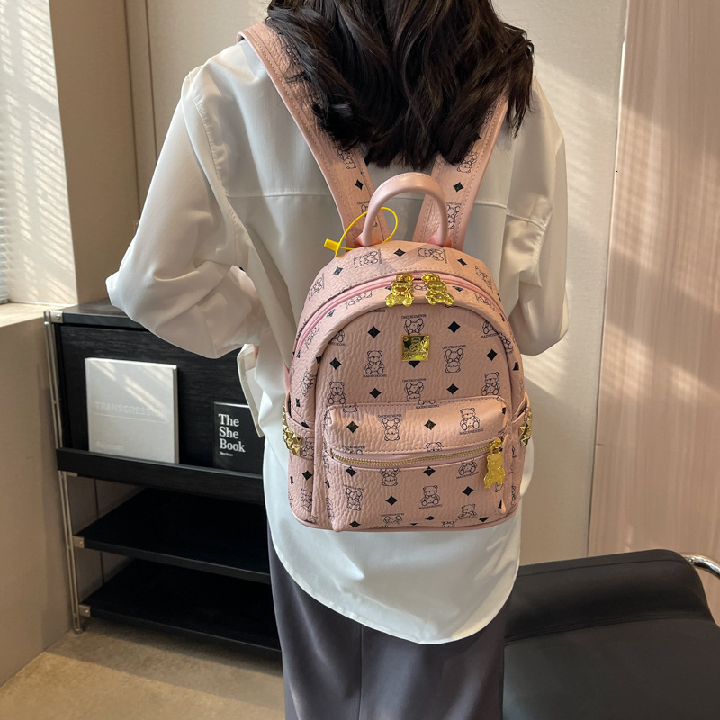 Free Shipping Birthday Gift Cute Bear Commuter Backpack 2025 New Trendy Female College Student Outdoors Designer Bag Backpack Large Capacity School Ba