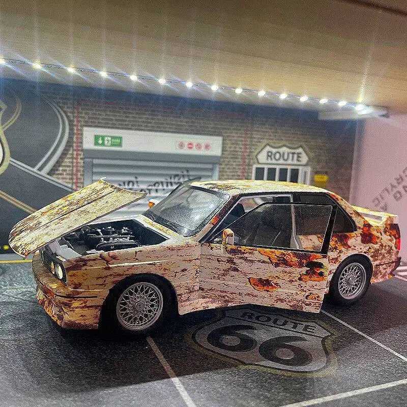 1 24 1988 M3 E30 Rust Damaged Version Alloy Sports Car Model Diecasts Metal Classic Vehicles Car Model Sound Light Kids Toy Gift Z250602