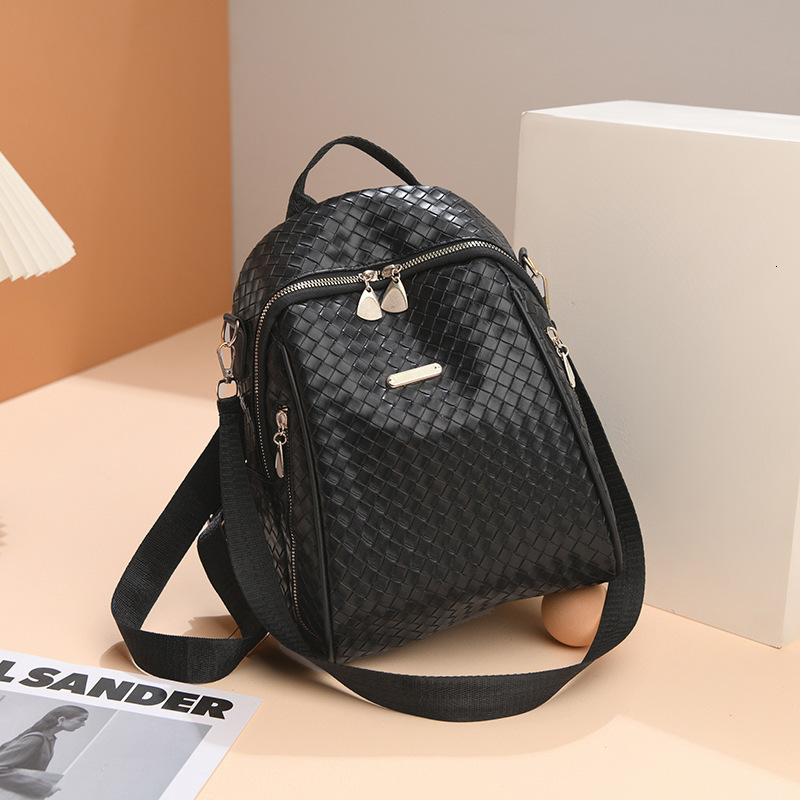 Free Shipping New Women's Backpack Fashion Versatile Large Capacity Shoulder Bag Designer Bag Multifunctional Outdoors Woven Pattern Lightweight 