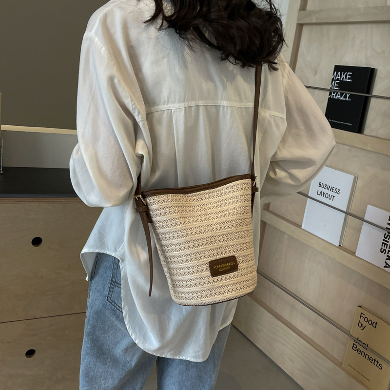 designer Summer Straw Woven Bucket Bag for Women 2025 New Fashion Casual Beach Handbag Large Capacity Crossbody Woven Bag