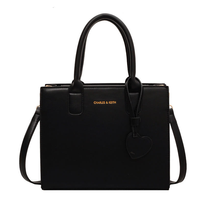 designer Wedding Bag Feel Crossbody Small Bag Women's Bag 2024 New Bridesmaid Bag Handheld Small Bag Red Wedding Bride Bag