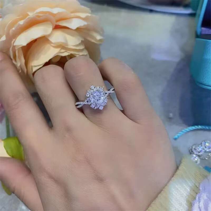 Luxury 925 Sterling Silver Engagement Ring Big Oval Moissanite Gold Plated Designed with Moissanite Bands