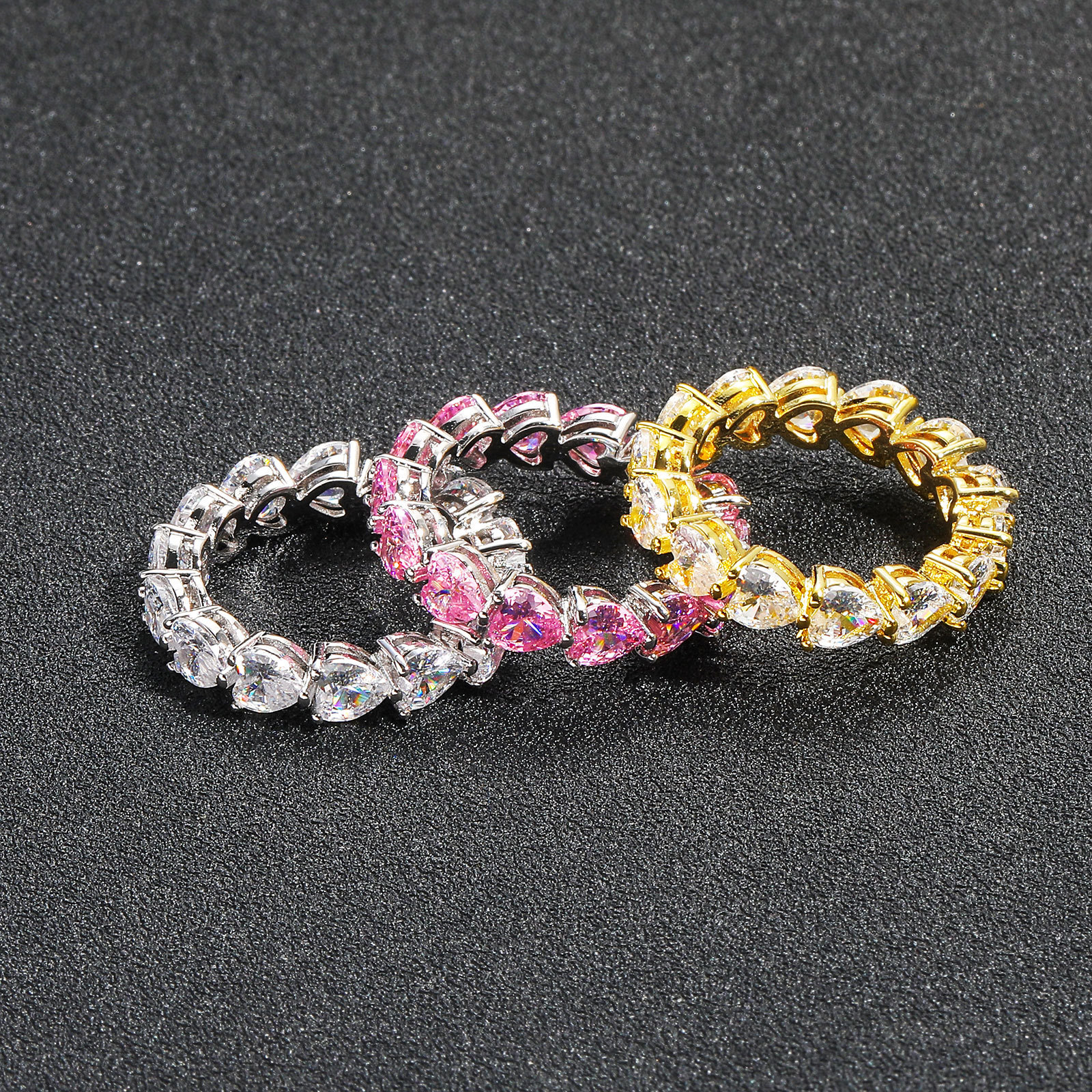 New Hip Hop Love Pink Moissanite Ring Personalized Mens and Womens Heart shaped Ring moissanite
