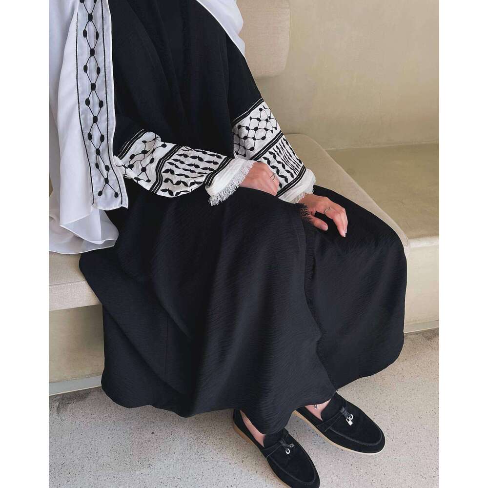 Loriya2025 Middle East Turkey Dubai Exquisite Embroidery Tassel Cardigan Gown lr763 2025 New Casual Versatile Fashion Clothing
