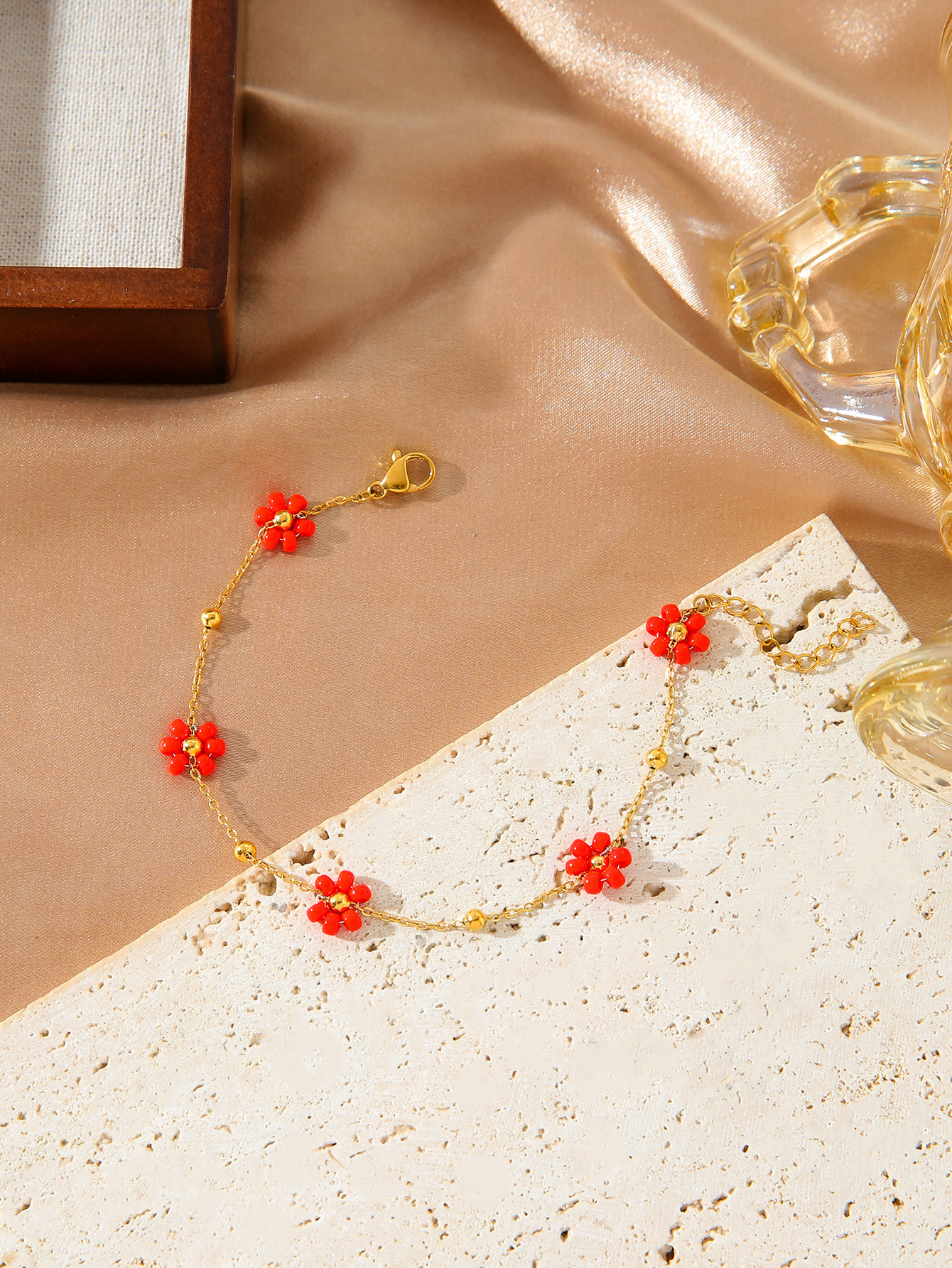 Bracelet for Women Gold-Plated Cute Fresh Crystal Small Flower Titanium Steel Jewelry