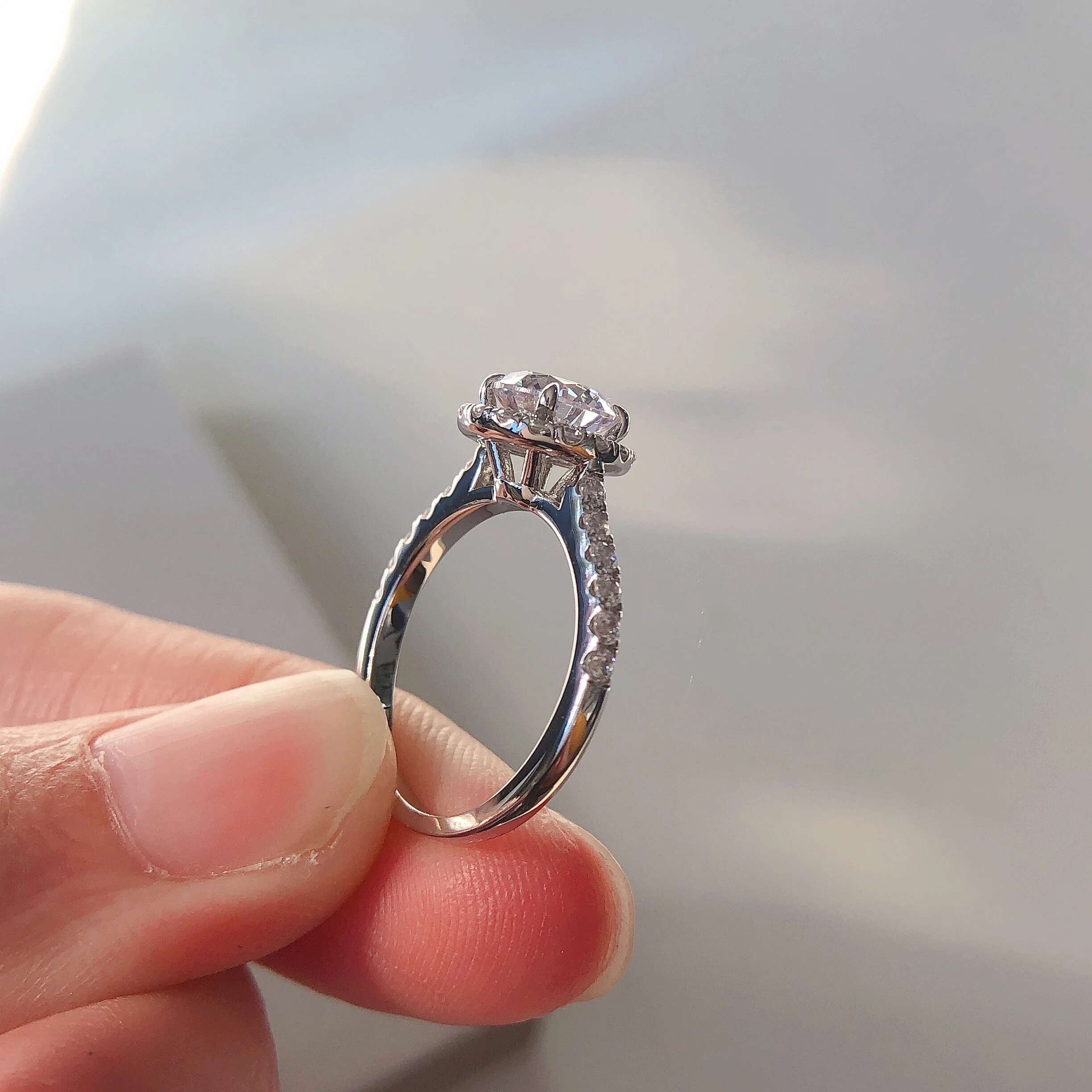 0.511.5Ctw Round Cut VVS1 D Color Moissanite Diamond Wedding Ring for Women Dossy Jewelry 14K AU585 Female Ring R192