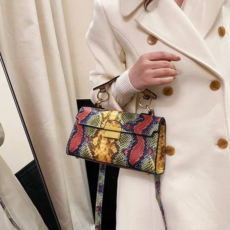 2025 New Handbag Designer Women's Serpentine Leather Crossbody Bag Fashion Small Shoulder Bag Square Trendy Shoulder Bag 3
