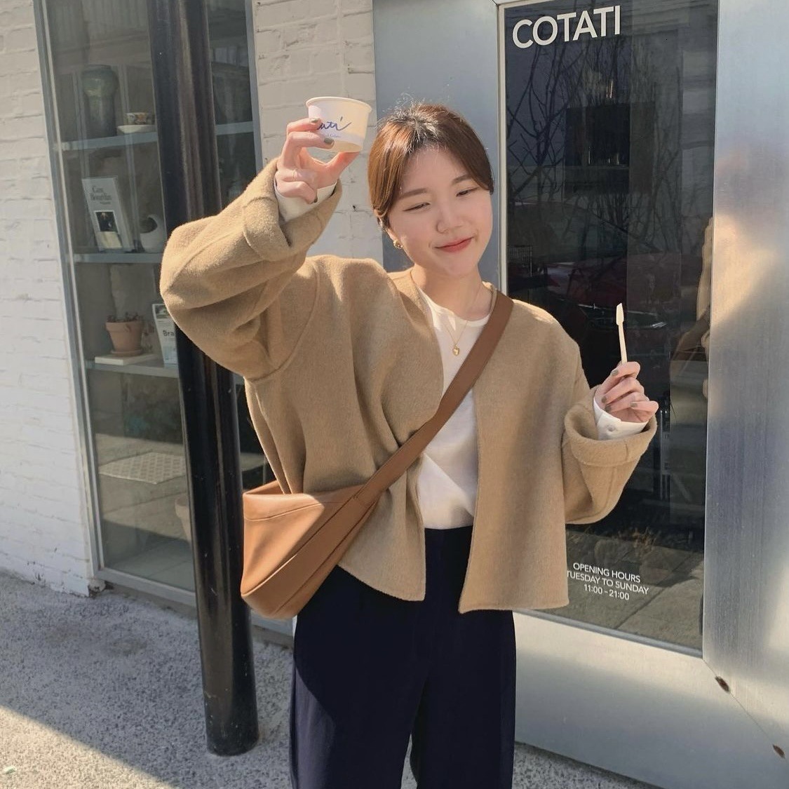 designer 2025 Spring Summer New Martin Crossbody Bag for Women Ins Chest Bag Large Capacity Soft Leather Dumpling Bag Casual Shoulder Bag