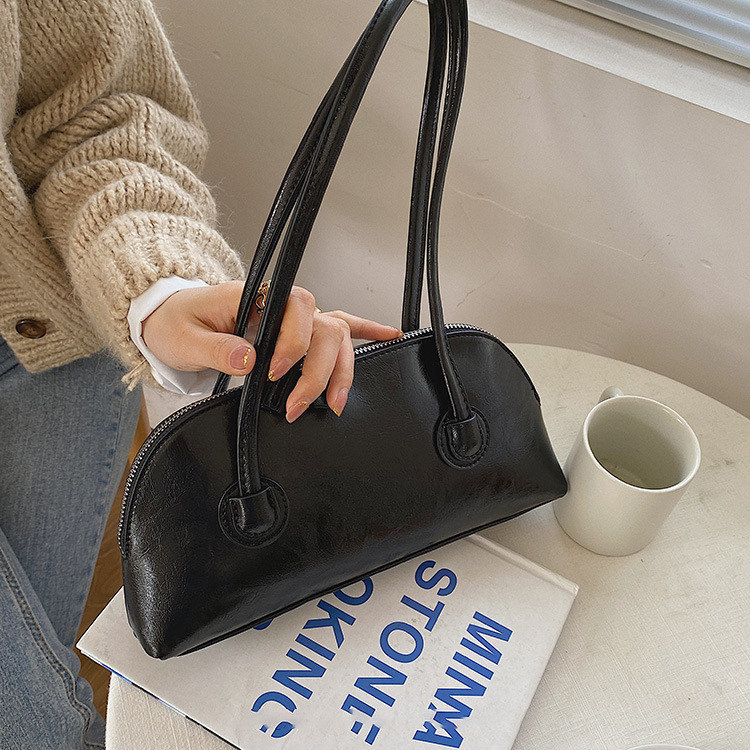 designer Women's Handbag Retro Fashion Oil Wax Leather Baguette Bag Niche Versatile Casual Candy Color Long Handle Shoulder Underarm Bag