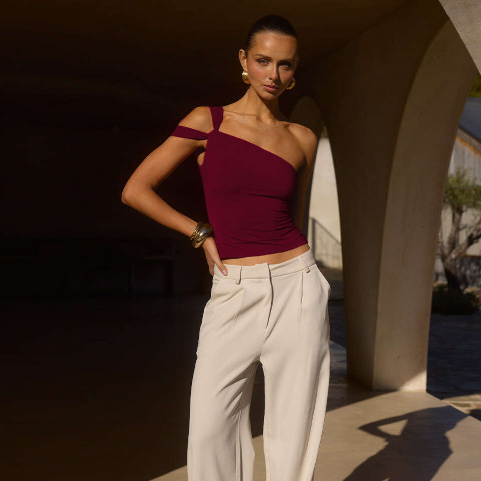 2025 Summer New Sexy Hot Girl Irregular Neck Fashion Slim Fit Crop Top Design Vest for Women 1062