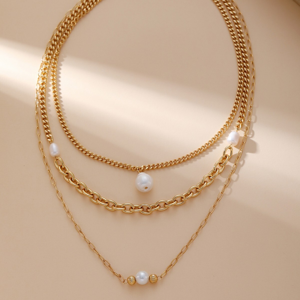 Design Imitation Baroque Style Three-in-One Pearl Necklace